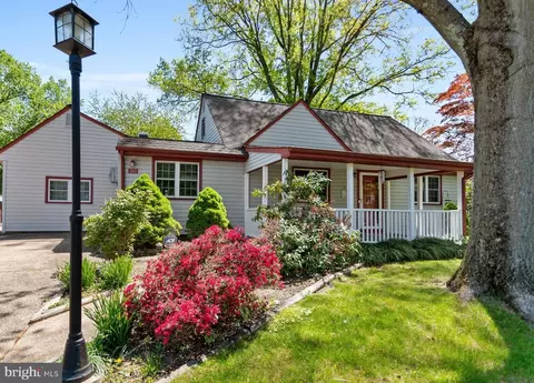 260 Oxford Valley Rd, Yardley, PA 19067