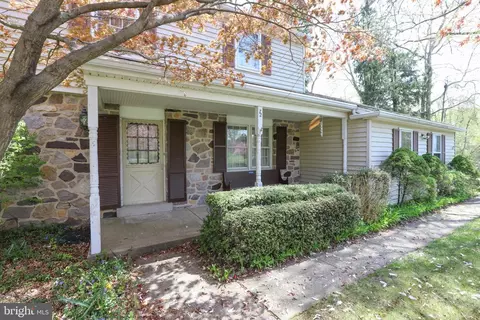 72 Bennett Dr, Doylestown, PA 18901 photo 3
