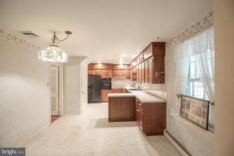 72 Bennett Dr, Doylestown, PA 18901 photo 9