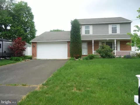 948 Oakland Ave, Langhorne, PA 19047
