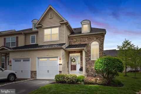 3267 Brookside Dr, Furlong, PA 18925