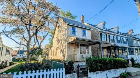 713 Garden St, Bristol, PA 19007