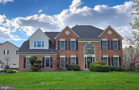 1 Arbor Lea Cir, Doylestown, PA 18901