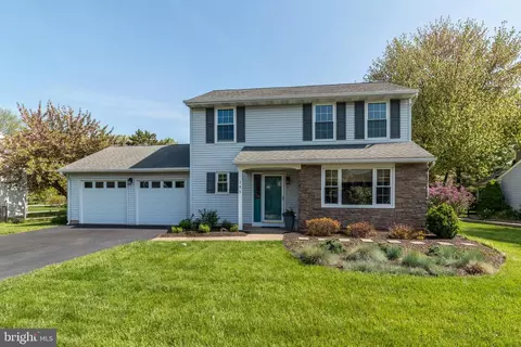 285 Yorkshire Dr, Newtown, PA 18940