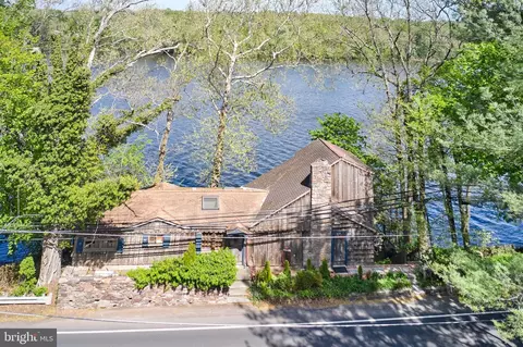 266 N Main St, New Hope, PA 18938