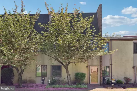 4927 Oxford Ct, Bensalem, PA 19020