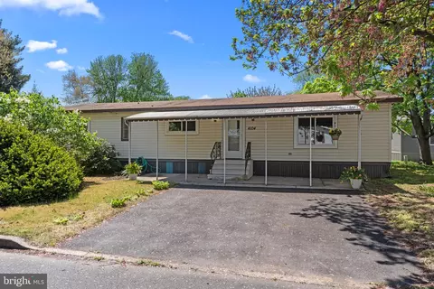 4104 Davis Dr, Morrisville, PA 19067
