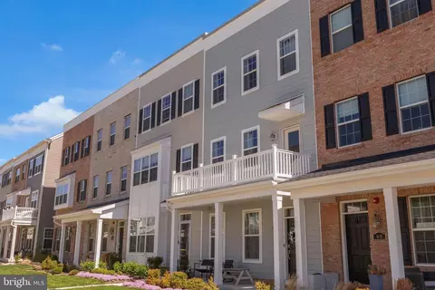 97 Waterside Mews, Bensalem, PA 19020