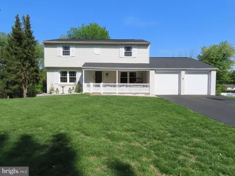 738 Lynwood Dr, Feasterville Trevose, PA 19053