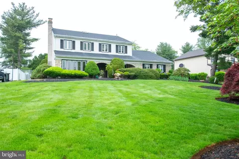 94 Spring Flower Ct, Huntingdon Valley, PA 19006