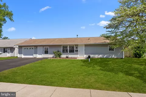 357 Berkshire Rd, Fairless Hills, PA 19030