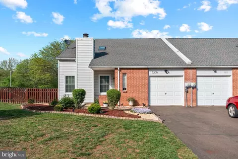 3200 Chesterton Ct, Bensalem, PA 19020