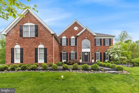 1263 Bridle Estates Dr, Yardley, PA 19067
