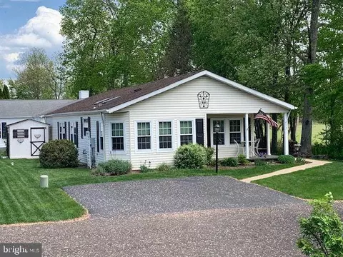 213 Dove Ct, New Hope, PA 18938
