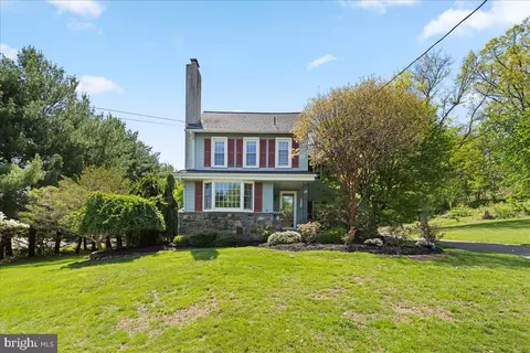 818 W Callowhill St, Perkasie, PA 18944