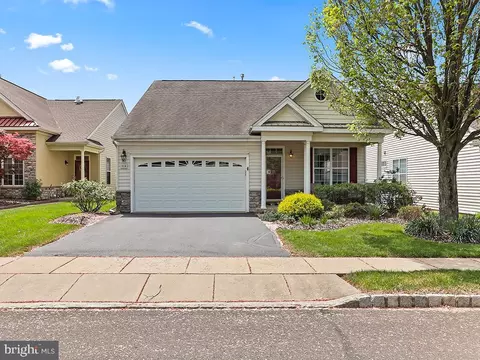 914 Harrison Ln, Warwick, PA 18974
