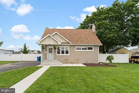 1304 Woodbine Ave, Bristol, PA 19007
