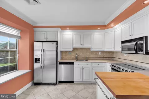 Kitchen - 135 Allem Ln, Perkasie, PA 18944 photo 1 of 3