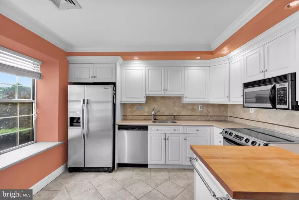 Kitchen - 135 Allem Ln, Perkasie, PA 18944 photo 1 of 3