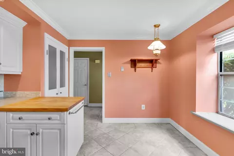 Entry Way - 135 Allem Ln, Perkasie, PA 18944 photo 1 of 5