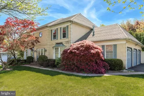 2351 Phlox Ct, Jamison, PA 18929