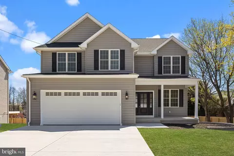 2 Fairview Ave, Langhorne, PA 19047