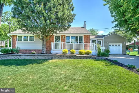 3201 Arthur Ave N, Bristol, PA 19007
