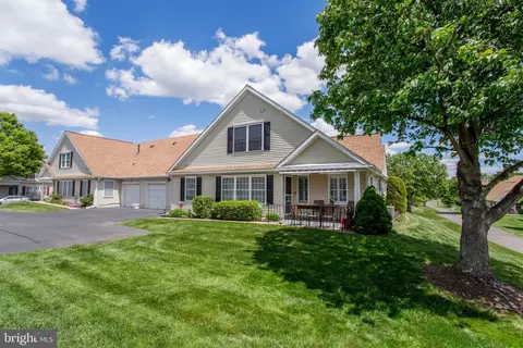 31 Avenrowe Ct, Fairless Hills, PA 19030