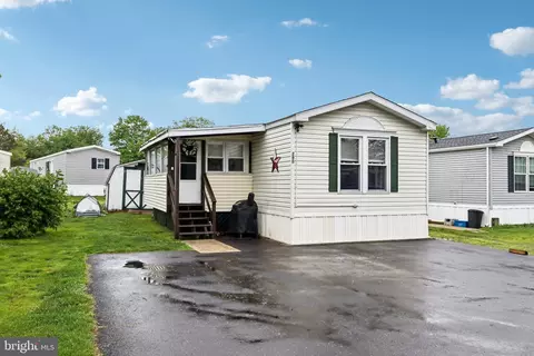290 Poplar Dr, Quakertown, PA 18951