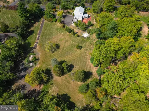 1805 Old York Rd, Warminster, PA 18974