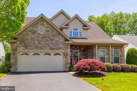 145 S Founders Ct, Warrington, PA 18976