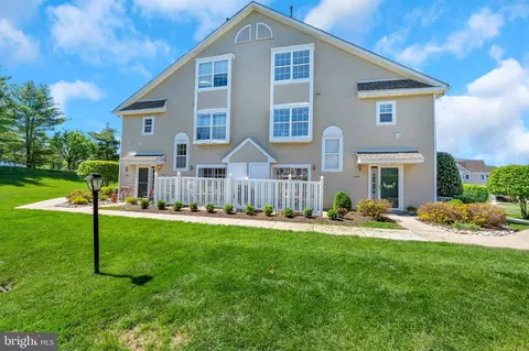 1445 Margaret Ct #204, Jamison, PA 18929