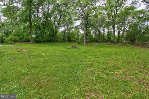 Exterior - 2174 Long Ln, Jamison, PA 18929 photo 6 of 8