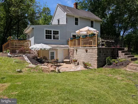 2174 Long Ln, Jamison, PA 18929