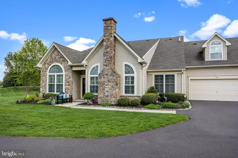 370 Shady Brook Dr #172, Langhorne, PA 19047