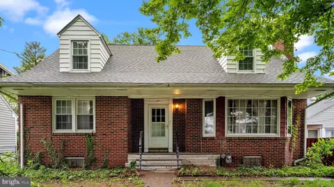 6717 Radcliffe St, Bristol, PA 19007