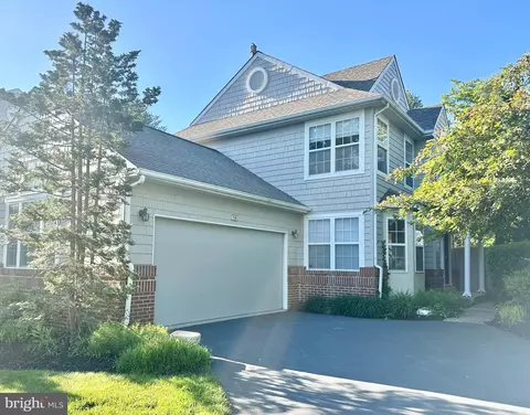 540 Palmer Farm Dr, Yardley, PA 19067
