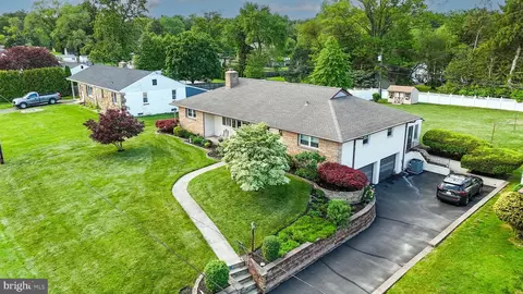 135 Holly Rd, Southampton, PA 18966