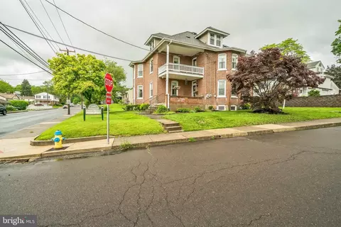 601 W Callowhill St, Perkasie, PA 18944
