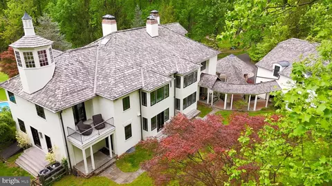 6450 Old Carversville Rd, Carversville, PA 18913