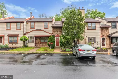1019 Bancroft Pl, Warminster, PA 18974