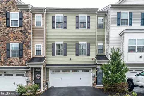106 Master Ave, Feasterville Trevose, PA 19053