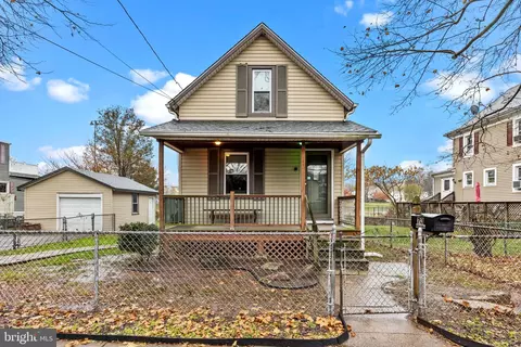 73 Central Ave, Morrisville, PA 19067