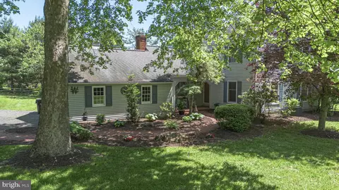 3048 Aquetong Rd, New Hope, PA 18938