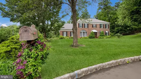 235 Amherst Dr, Doylestown, PA 18901