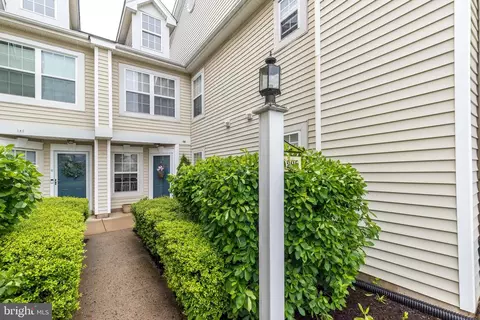 205 Strawberry Ct, Warwick, PA 18974