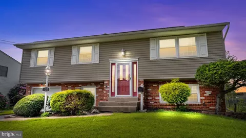 632 Pickering Rd, Southampton, PA 18966