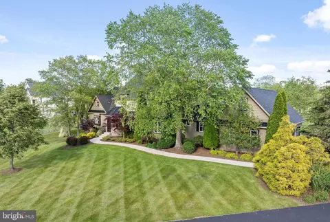 2977 Fretz Valley Rd, Perkasie, PA 18944