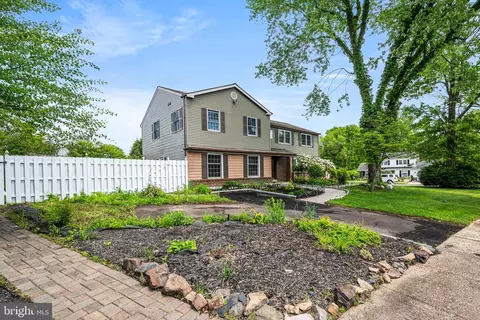 1531 Wheatfield Ln, Warminster, PA 18974