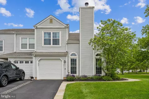 2 E Park Rd, Newtown, PA 18940